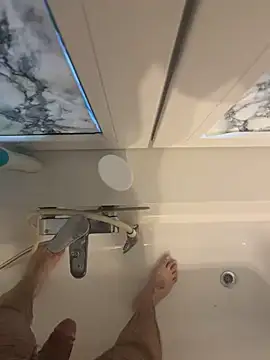 Snapshot of Loco42- chatting on 01.26.25 Loco42- online show from 01.26.25