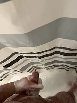 Snapshot of Loco42- chatting on 02.17.26 Loco42- online show from 02.17.26