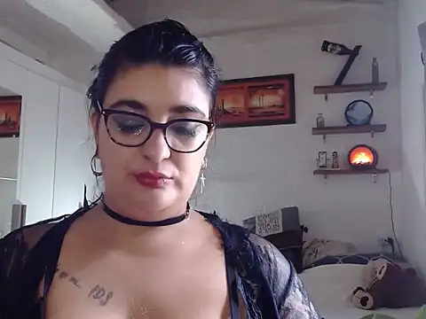 infiernowoman23 online show from 01.06.25