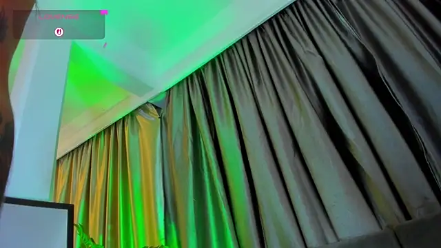 Snapshot of SofiDavid chatting on 11.16.25 SofiDavid online show from 11.16.25