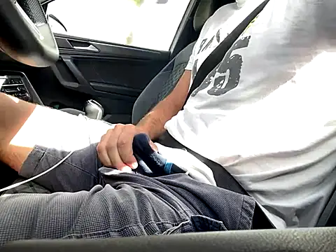 Snapshot of ItalStall chatting on 09.24.25 ItalStall online show from 09.24.25