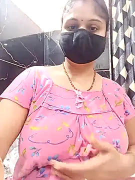 Snapshot of Cute-Aadhvita chatting on 02.10.26 Cute-Aadhvita online show from 02.10.26