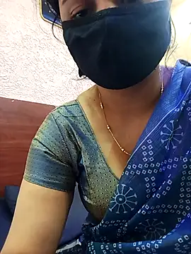 Snapshot of Cute-Aadhvita chatting on 02.13.26 Cute-Aadhvita online show from 02.13.26