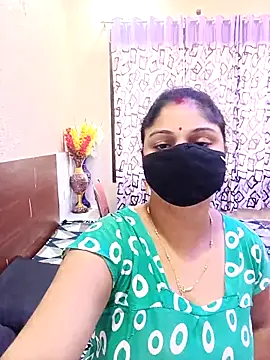 Snapshot of Cute-Aadhvita chatting on 02.15.26 Cute-Aadhvita online show from 02.15.26