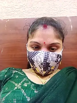 Snapshot of Cute-Aadhvita chatting on 02.15.26 Cute-Aadhvita online show from 02.15.26