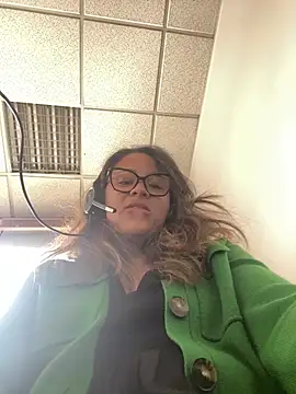 Snapshot of ImImmy chatting on 02.24.25 ImImmy online show from 02.24.25