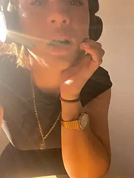 Snapshot of ImImmy chatting on 03.05.25 ImImmy online show from 03.05.25