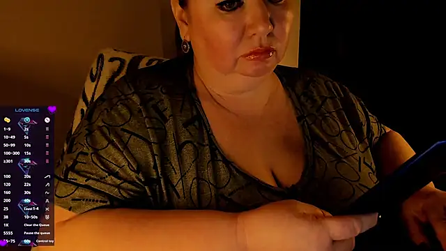 Snapshot of SexxyDreams1 chatting on 01.13.25 SexxyDreams1 online show from 01.13.25