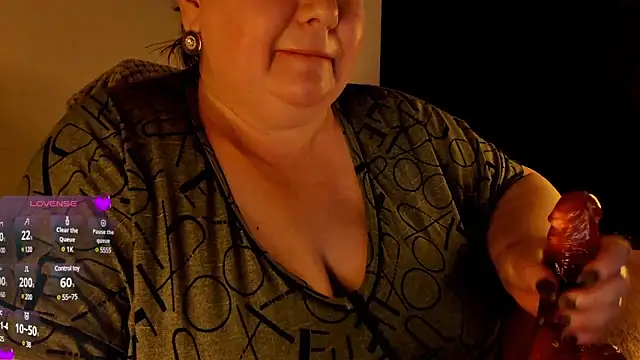 Snapshot of SexxyDreams1 chatting on 02.02.25 SexxyDreams1 online show from 02.02.25