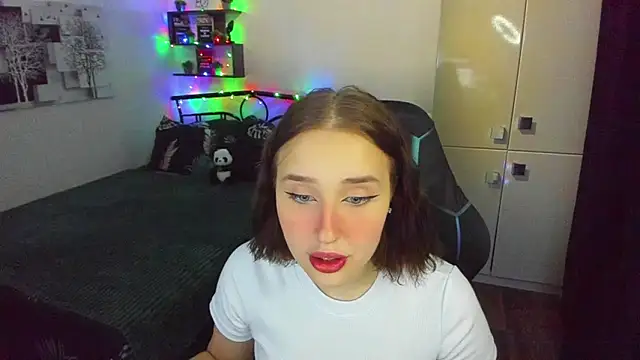 LinaTruly online show from 03.03.26