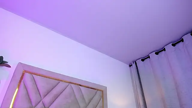 Snapshot of chloe_wilson7 chatting on 10.16.25 chloe wilson7 online show from 10.16.25