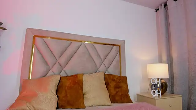 Snapshot of chloe_wilson7 chatting on 11.25.25 chloe wilson7 online show from 11.25.25