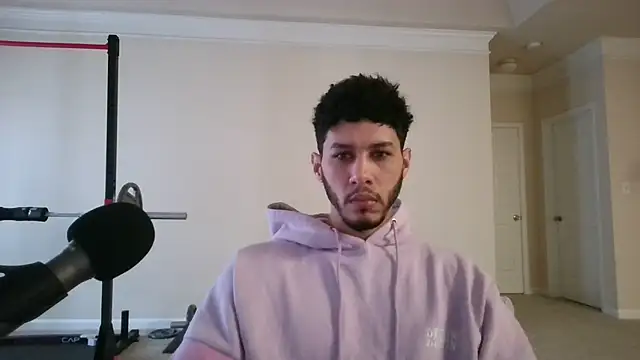 Snapshot of DamnKevin chatting on 01.04.25 DamnKevin online show from 01.04.25