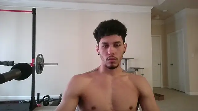 Snapshot of DamnKevin chatting on 02.10.25 DamnKevin online show from 02.10.25