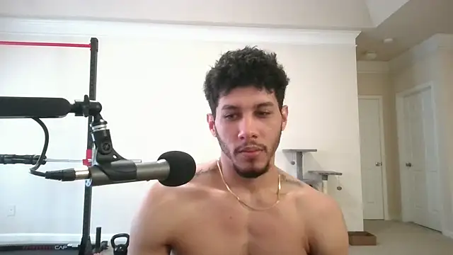 Snapshot of DamnKevin chatting on 02.24.25 DamnKevin online show from 02.24.25