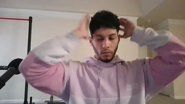 Snapshot of DamnKevin chatting on 03.04.25 DamnKevin online show from 03.04.25