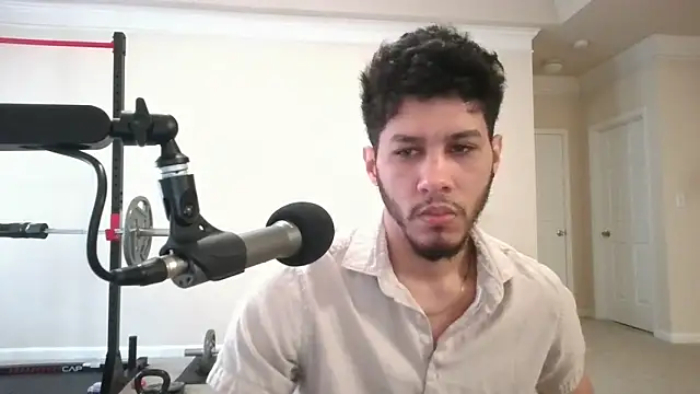 Snapshot of DamnKevin chatting on 03.19.25 DamnKevin online show from 03.19.25