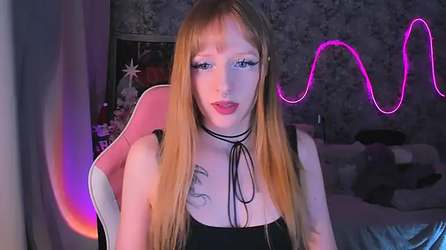 Snapshot of Inma_Lewdness chatting on 12.28.24 Inma Lewdness online show from 12.28.24