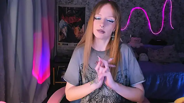 Snapshot of Inma_Lewdness chatting on 02.23.25 Inma Lewdness online show from 02.23.25