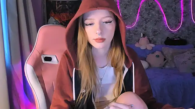 Snapshot of Inma_Lewdness chatting on 03.05.25 Inma Lewdness online show from 03.05.25