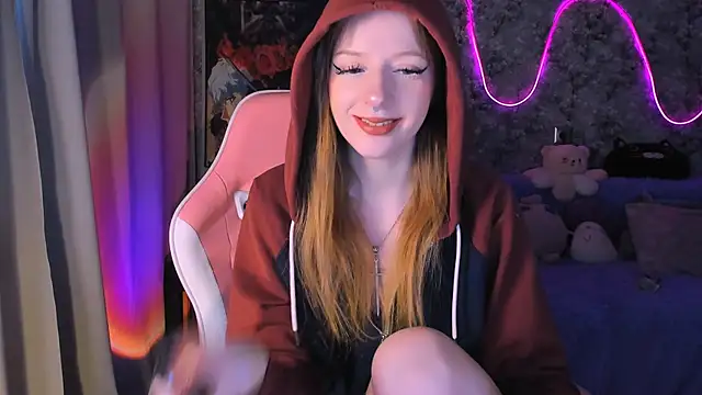 Snapshot of Inma_Lewdness chatting on 03.08.25 Inma Lewdness online show from 03.08.25