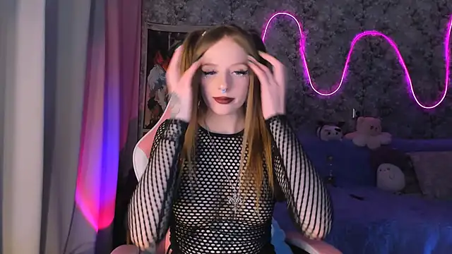 Snapshot of Inma_Lewdness chatting on 03.15.25 Inma Lewdness online show from 03.15.25