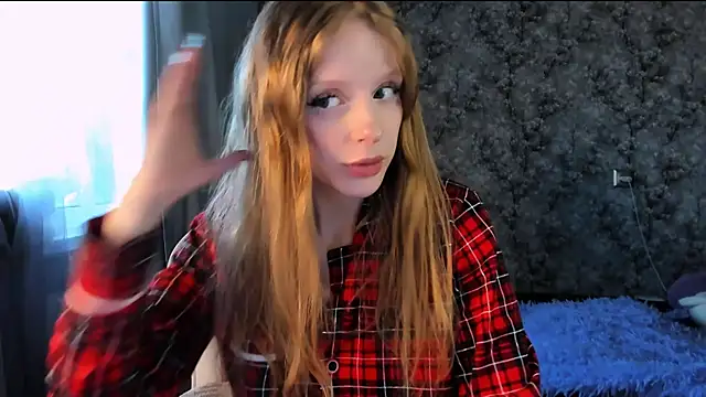 Snapshot of Inma_Lewdness chatting on 10.17.25 Inma Lewdness online show from 10.17.25