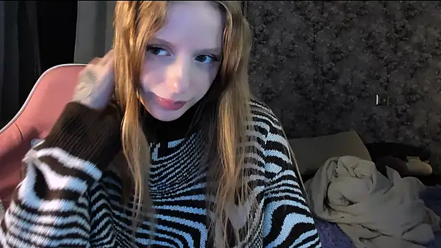 Snapshot of Inma_Lewdness chatting on 10.22.25 Inma Lewdness online show from 10.22.25