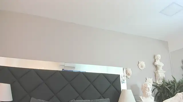 Robin Rief online show from 11.19.25