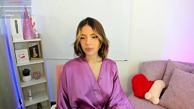 Snapshot of savage_sweethearts chatting on 12.20.24 savage sweethearts online show from 12.20.24