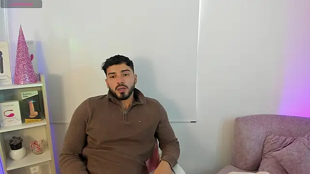 Snapshot of savage_sweethearts chatting on 12.21.24 savage sweethearts online show from 12.21.24