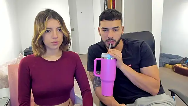 Snapshot of savage_sweethearts chatting on 03.21.25 savage sweethearts online show from 03.21.25