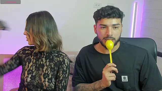 Snapshot of savage_sweethearts chatting on 09.24.25 savage sweethearts online show from 09.24.25