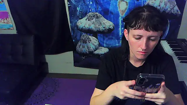  hellostormy  online show from 10.31.25