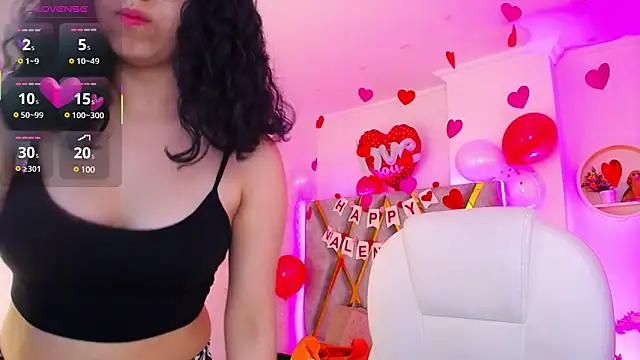 Aurora Brownn online show from 02.14.25