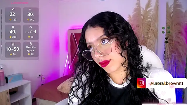 Aurora Brownn online show from 10.17.25