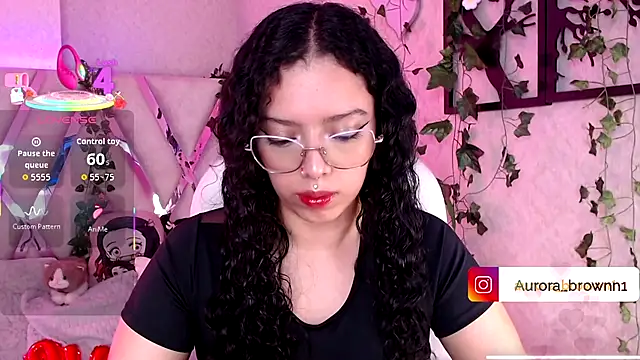 Aurora Brownn online show from 11.20.25