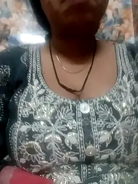 Snapshot of Haniya-143 chatting on 03.05.25 Haniya-143 online show from 03.05.25