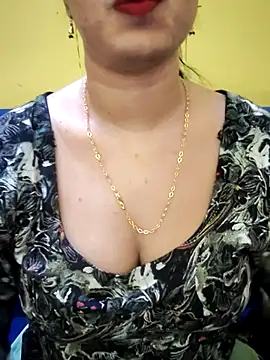 Snapshot of Haniya-143 chatting on 09.28.25 Haniya-143 online show from 09.28.25