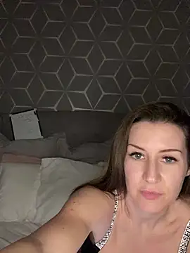 Snapshot of Charlotte-Urban chatting on 12.29.24 Charlotte-Urban online show from 12.29.24