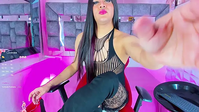 Candace Queen online show from 02.20.25