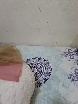 Snapshot of Linda-53 chatting on 02.01.25 Linda-53 online show from 02.01.25