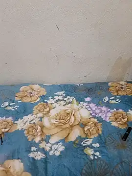 Snapshot of Linda-53 chatting on 02.12.25 Linda-53 online show from 02.12.25