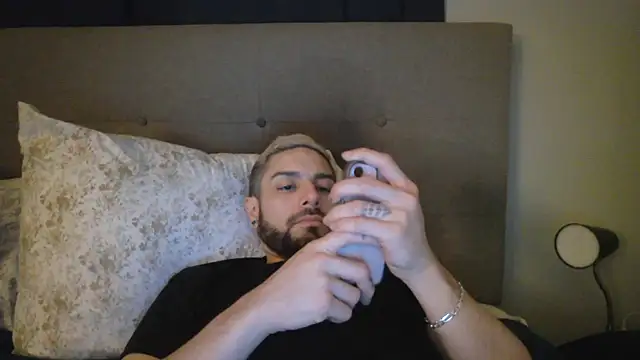 Snapshot of DerekPerez2025 chatting on 02.19.26 DerekPerez2025 online show from 02.19.26