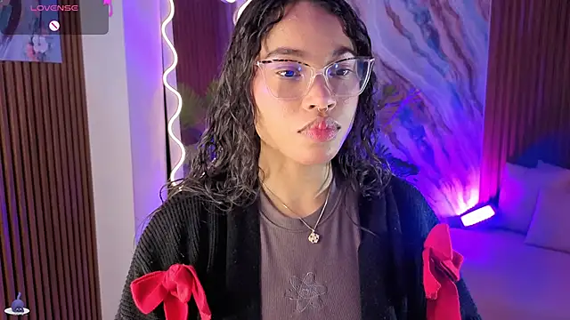 penelope tay1 online show from 05.03.26