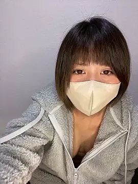 Snapshot of -anzu-o chatting on 12.26.24 -anzu-o online show from 12.26.24