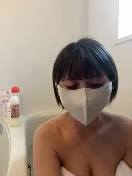 Snapshot of -anzu-o chatting on 01.23.25 -anzu-o online show from 01.23.25