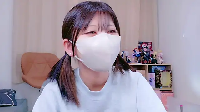 Snapshot of -anzu-o chatting on 09.08.25 -anzu-o online show from 09.08.25