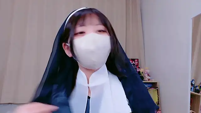 Snapshot of -anzu-o chatting on 09.12.25 -anzu-o online show from 09.12.25