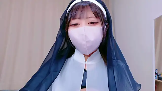 Snapshot of -anzu-o chatting on 09.14.25 -anzu-o online show from 09.14.25